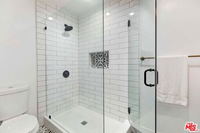 10801 Galvin Street, Culver City CA: https://media.crmls.org/mediaz/16893670-3d98-4cc7-8766-579c3584e553.jpg