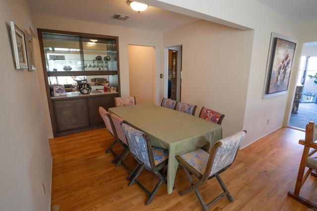 Detail Gallery Image 11 of 32 For 1533 10th St, Coronado,  CA 92118 - 4 Beds | 3 Baths