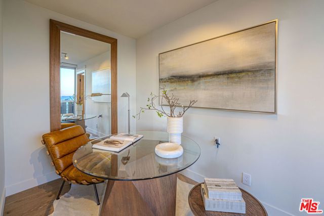 8787 Shoreham Drive, West Hollywood CA: https://media.crmls.org/mediaz/168a6414-7935-4598-954a-e1d000d804c3.jpg