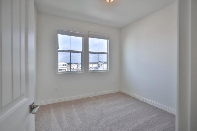 592 Santa Lucia Way, Marina CA: https://media.crmls.org/mediaz/168a7659-5584-482d-b521-81151c960bdf.jpg