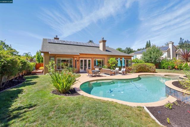 132 Victoria Pl, Danville CA: https://media.crmls.org/mediaz/168abbf1-fc7f-4128-b556-2ec5ed054ce7.jpg