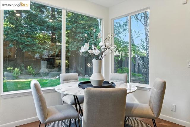 205 Dandelion Ln, San Ramon CA: https://media.crmls.org/mediaz/168bc5a6-d038-48e1-8dd0-ae999b8097c2.jpg