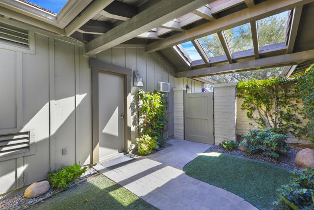 184 Ranch View Circle, Palm Desert, CA 92211