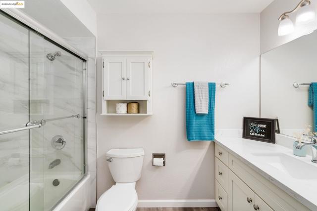 21071 Gary Dr, Hayward CA: https://media.crmls.org/mediaz/168c72f3-e050-42bc-8a90-6c83d0796c02.jpg