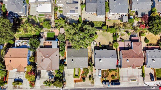 833 Alameda De Las Pulgas, Belmont CA: https://media.crmls.org/mediaz/168cb45c-c391-4344-ac17-997820cc9e6b.jpg