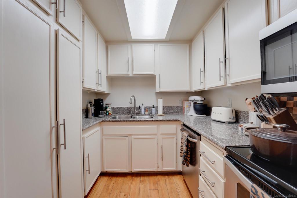 2909 Keats Street - photo 10