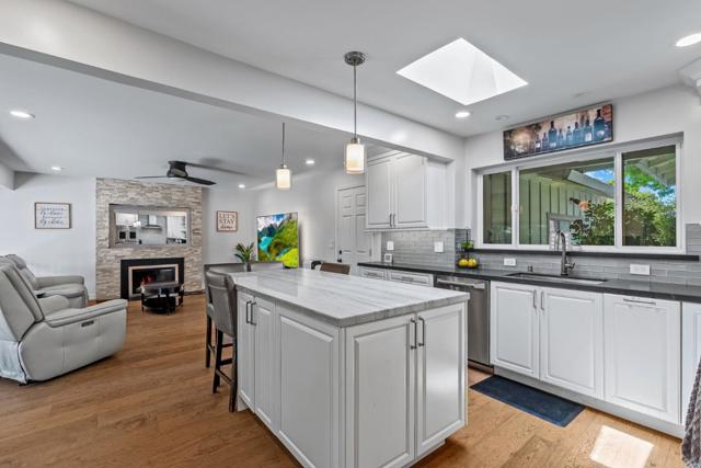 5472 Laura Drive, San Jose CA: https://media.crmls.org/mediaz/168dab8a-5ef0-4357-8414-b32065209f33.jpg