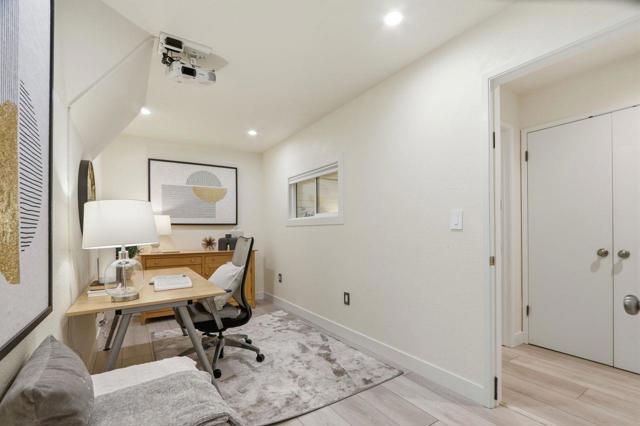 1212 Shelby Creek Lane, San Jose CA: https://media.crmls.org/mediaz/168f4674-2dd4-4e08-871b-b626509274dc.jpg