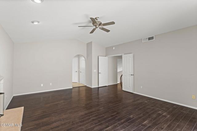 41985 Hemingway Court, Palm Desert CA: https://media.crmls.org/mediaz/168fb61b-d4f0-41c5-92aa-ce1e26969dde.jpg