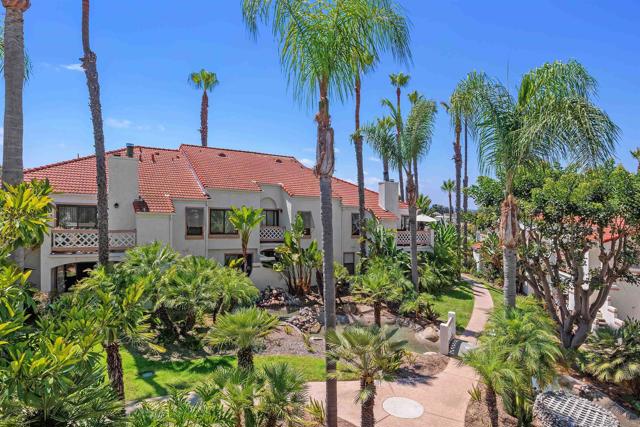 9342 Twin Trails Drive, San Diego CA: https://media.crmls.org/mediaz/16900006-f41a-422f-a6e6-629a1d0e07f0.jpg