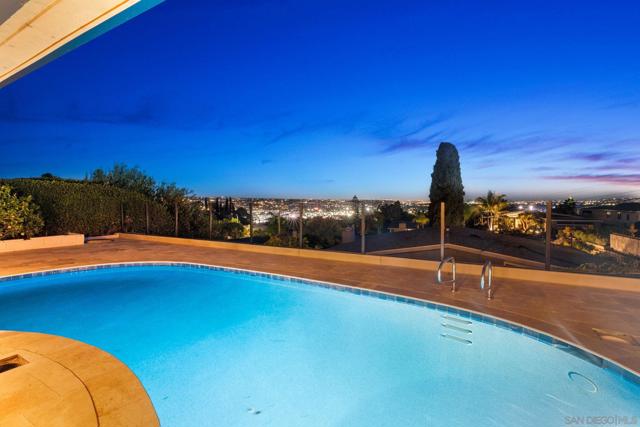 2561 Loring st, San Diego CA: https://media.crmls.org/mediaz/169045e2-4248-4424-b41e-7b67c9d0d723.jpg