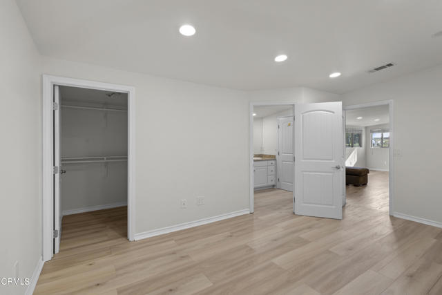 590 Alosta Drive, Camarillo CA: https://media.crmls.org/mediaz/169420f1-ea81-4f95-9058-c4284c898526.jpg