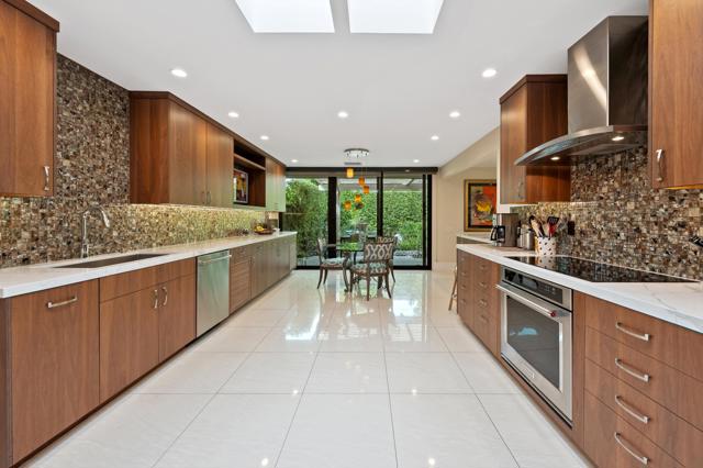 83 Princeton Drive, Rancho Mirage CA: https://media.crmls.org/mediaz/169588c2-aba0-4043-9dbf-e50d8e1fc92f.jpg