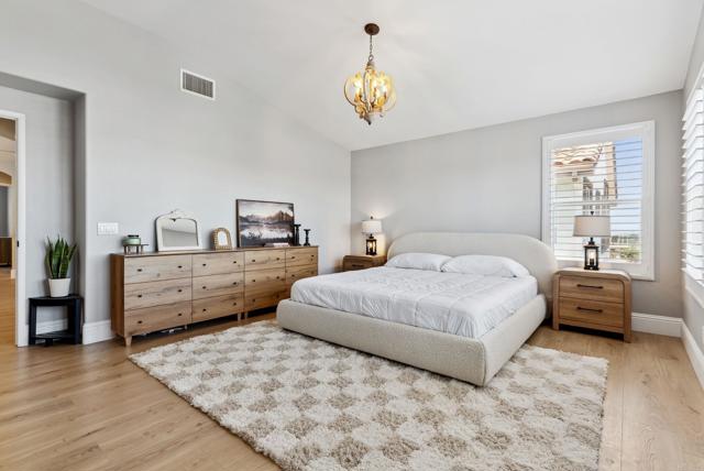 1568 Sapphire Dr, Carlsbad CA: https://media.crmls.org/mediaz/1695f068-108e-4431-a127-bbac5b3ec89f.jpg