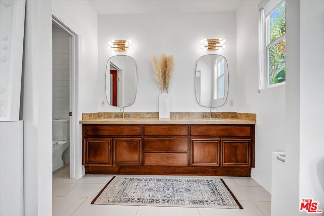 1153 N Formosa Avenue, Los Angeles CA: https://media.crmls.org/mediaz/169602fa-9a7c-49c6-97fd-1881ae7d4d18.jpg