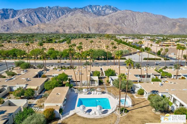 1859 Sandcliff Road, Palm Springs CA: https://media.crmls.org/mediaz/169a3cf4-5937-4496-8226-4165df0041f7.jpg
