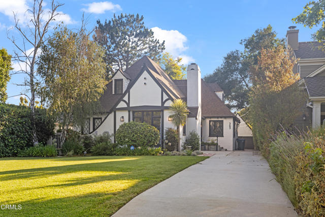 263 San Miguel Road, Pasadena CA: https://media.crmls.org/mediaz/169ac294-9cab-4c47-88c7-17bb0ef16438.jpg