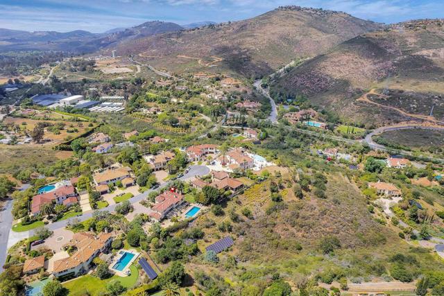 7727 Via Zafiro, San Diego CA: https://media.crmls.org/mediaz/169b9d24-eaaf-457c-bca5-543e5b85c9f8.jpg