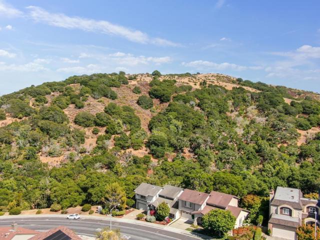 1501 De Anza Boulevard, San Mateo CA: https://media.crmls.org/mediaz/169bb99d-3ed7-427a-8df7-82ce2972bd76.jpg