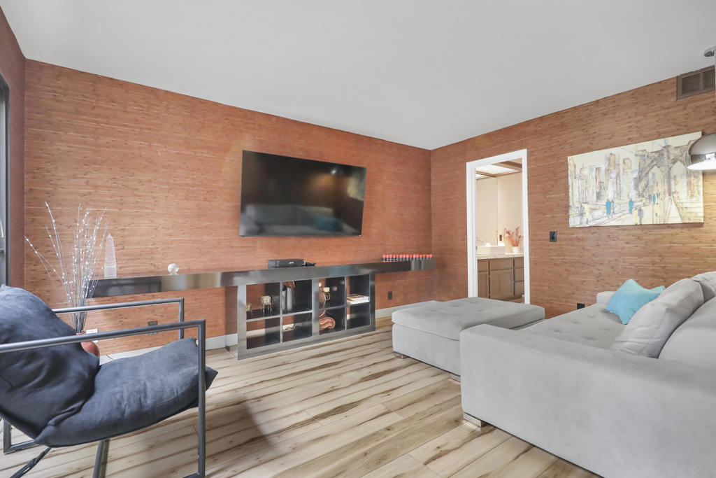 MLS #219138071DA image #16