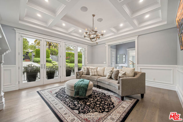 126 N Canyon View Drive, Los Angeles CA: https://media.crmls.org/mediaz/169cb087-9dd1-4a9a-9f22-2e2b9fa8d46a.jpg