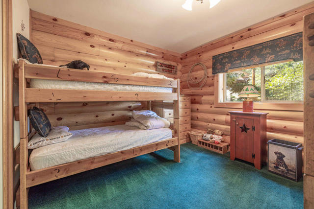 1307 Pigeon Road, Big Bear CA: https://media.crmls.org/mediaz/169da044-66db-4dae-ab75-23ec2b0fcb61.jpg