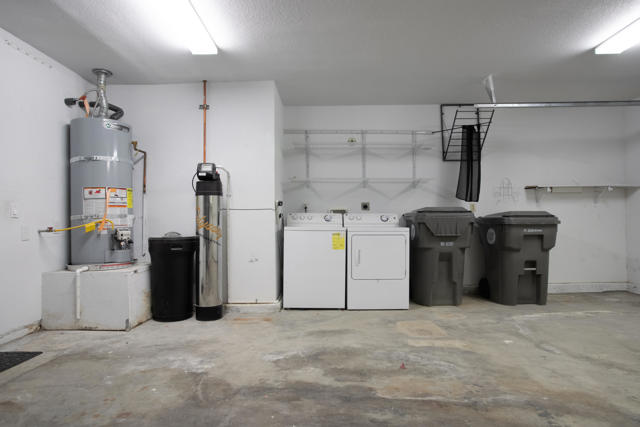 52540 Avenida Juarez, La Quinta CA: https://media.crmls.org/mediaz/169ded89-0ec8-48d5-978e-094fcb16e6c3.jpg
