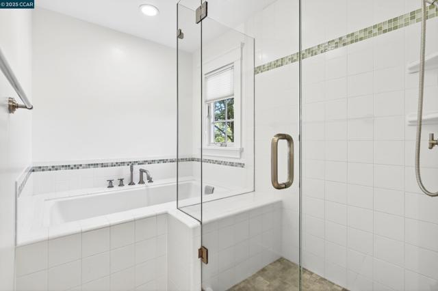 1206 Rimer Dr, Moraga CA: https://media.crmls.org/mediaz/169e0dbe-c974-4bb9-bfda-8a00eee35b64.jpg