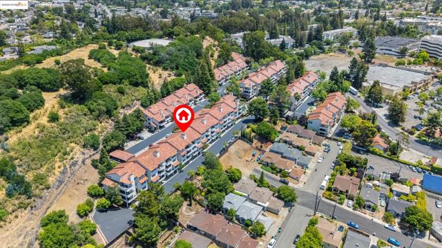 22012 Sevilla Rd, Hayward CA: https://media.crmls.org/mediaz/169e740c-01e3-4b6c-9f84-0d863816f020.jpg