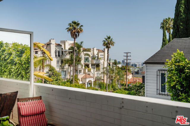 999 Doheny Drive, West Hollywood, California 90069, 1 Bedroom Bedrooms, ,1 BathroomBathrooms,Condominium,For Sale,Doheny,24396199