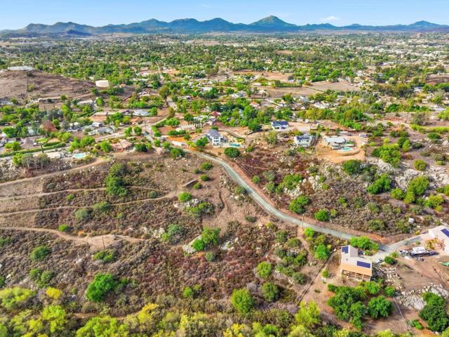 Detail Gallery Image 10 of 49 For #3 Hatfield Ln, Ramona,  CA 92065 - – Beds | – Baths