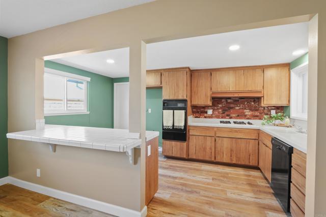 Detail Gallery Image 13 of 35 For 24842 Calle El Toro Grande, Lake Forest,  CA 92630 - 4 Beds | 2 Baths