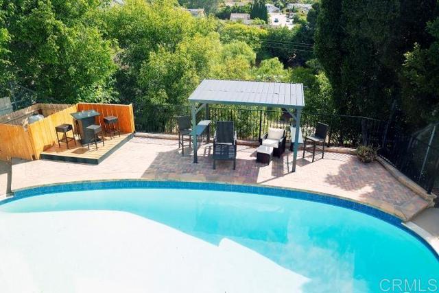 13837 Paseo Cardiel, San Diego CA: https://media.crmls.org/mediaz/16a2667b-970d-4d00-92b8-43474329540a.jpg