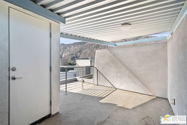 431 Suave Lane, Palm Springs CA: https://media.crmls.org/mediaz/16a27dd3-a823-4dbe-83d3-a71f782a0b96.jpg