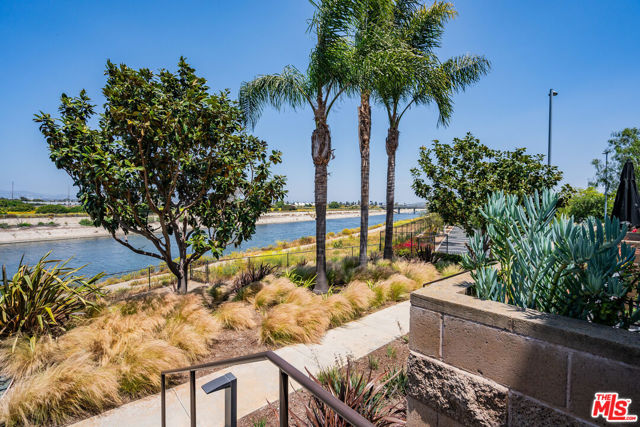 5300 Playa Vista Drive, 18 photo 3