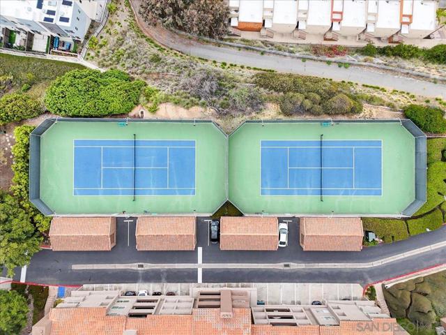 10250 Caminito Cuervo, San Diego CA: https://media.crmls.org/mediaz/16a30846-721b-401c-9e19-debe8d72f0d6.jpg