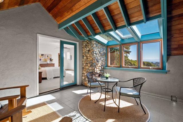625 Quail Run, Aptos CA: https://media.crmls.org/mediaz/16a48c22-1b64-4282-ad6c-f1287a50dd2f.jpg