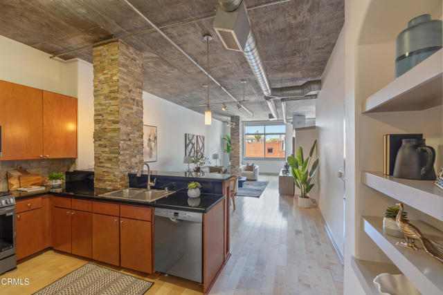 Detail Gallery Image 12 of 50 For 840 E Green St #217,  Pasadena,  CA 91101 - 2 Beds | 2 Baths