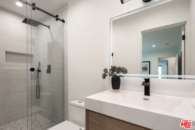 1363 S Curson Avenue, Los Angeles CA: https://media.crmls.org/mediaz/16a60656-cad6-4668-a0fa-1d203962dd0f.jpg