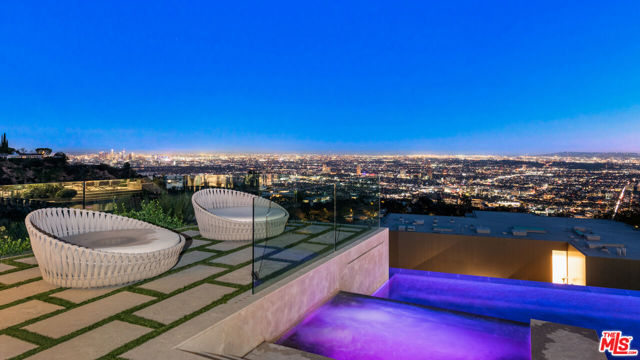 Drew Fenton | 9305 Nightingale Drive Los Angeles CA | MLS: 7240240