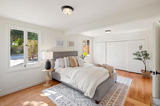 18 Upper Circle, Carmel Valley CA: https://media.crmls.org/mediaz/16a7603e-d3e2-4cd8-b7d2-ef79c2c9b9ee.jpg