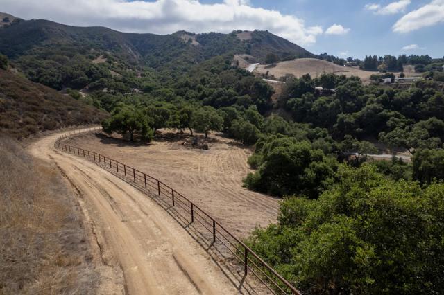 367 San Benancio, Salinas CA: https://media.crmls.org/mediaz/16a7fdc4-bc7e-41e4-bb56-9048aef2ef21.jpg