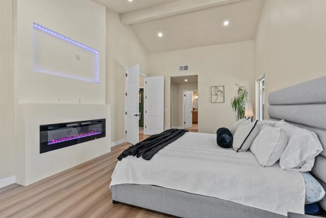 3565 Avenida Amorosa, Escondido CA: https://media.crmls.org/mediaz/16a87681-d718-4873-a2f0-7c604b773089.jpg