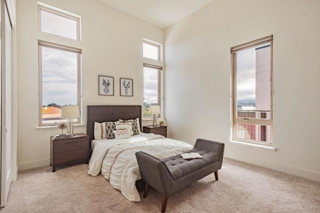 1028 Foster Square Lane, Foster City CA: https://media.crmls.org/mediaz/16aab30f-021d-42d3-b682-2ac9deb34f40.jpg
