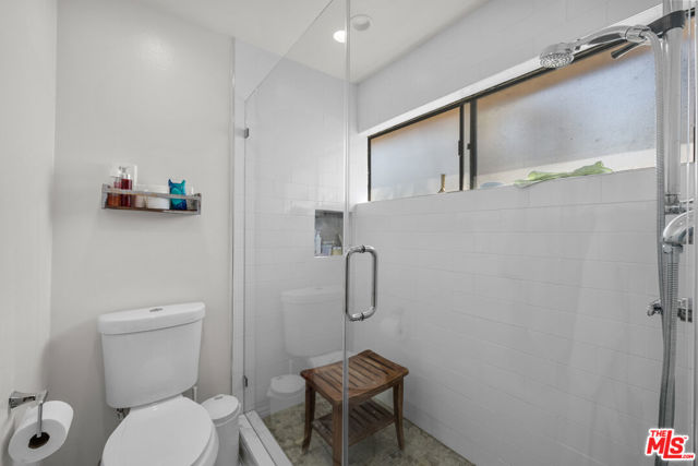 712 Vallejo Villas, Los Angeles CA: https://media.crmls.org/mediaz/16aab7e2-a2e0-4cd1-a632-cee9121c5aad.jpg