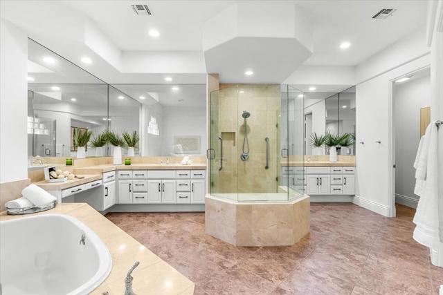 22-79370 Mission Dr W-20