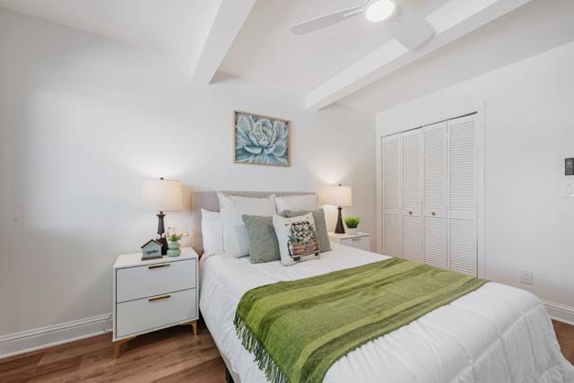 1312 Carlton Avenue, Menlo Park CA: https://media.crmls.org/mediaz/16ab0652-5fcc-4e84-b476-348253ead1ae.jpg