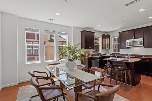 218 Peppermint Tree Terrace, Sunnyvale CA: https://media.crmls.org/mediaz/16ab1ac8-2bac-4e64-80c4-531b883e0413.jpg