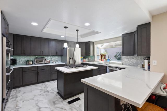 1170 Ridgemont Place, Concord CA: https://media.crmls.org/mediaz/16abe0e0-9016-4a3f-bd10-afac8ad35dc4.jpg