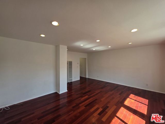 4822 Mascot Street, Los Angeles CA: https://media.crmls.org/mediaz/16ac1785-fb66-49a7-9ca1-53700d489436.jpg